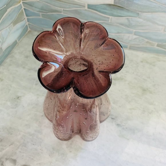 ❌Sold Anthropologie Purple Glass Flower Petal Vase - Picture 2 of 7